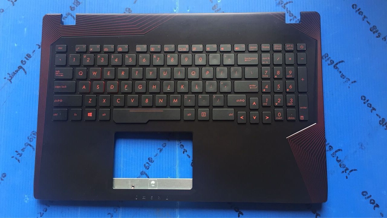 Какая диагональ у asus rog 553vd